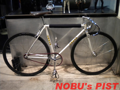 nobusPIST.jpg